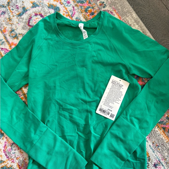 lululemon athletica Tops - SOLD